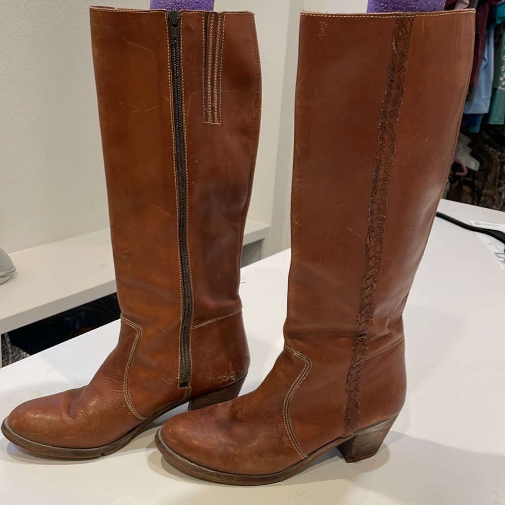 Vintage Thom McAn leather boots